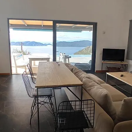 Villa Saranda